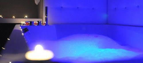Royal Art H Duomo - Centro, By Clapa Group Guest house Naples